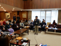 14.-2023年度奨学生によるお誕生日セレモニー（司会の徳永さん）