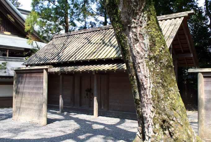 Ise Jinguu Naikuu Misakadono ɐ_{{a (Mie)